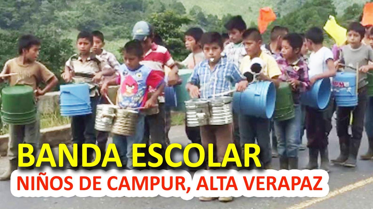 niños, botes, palos, celebran, independencia, Guatemala, Alta, Verapaz, San Pedro Carcha, Aldea, campur, 